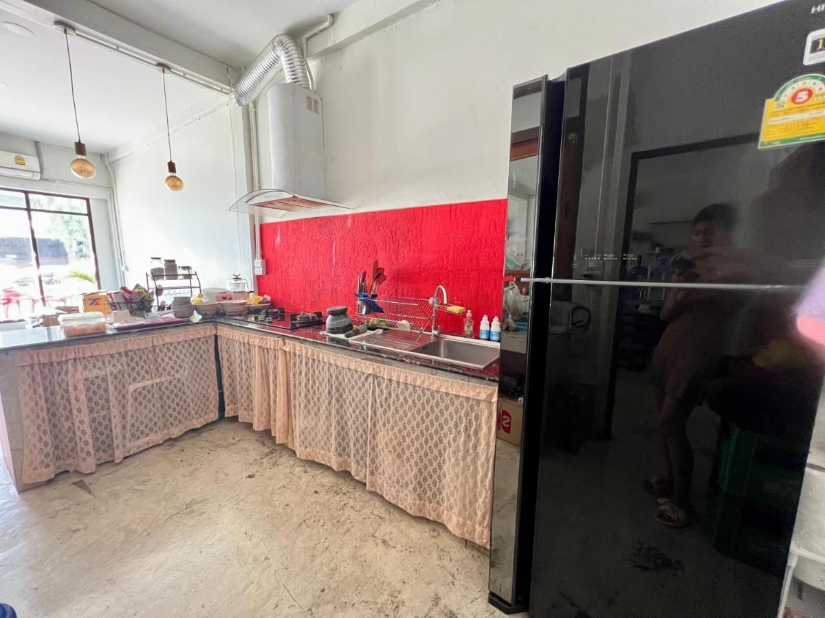 Together Backpackers Hostel Chiang Rai Extérieur photo